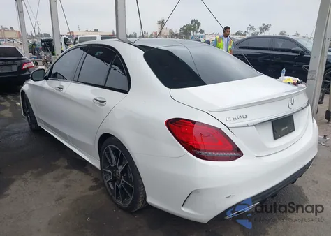 2019 Mercedes-Benz C 300 из США, поврежденный, VIN 55SWF8DB6KU303726